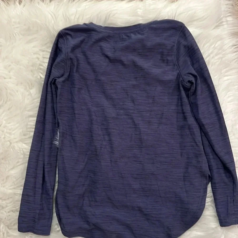 Old Navy active breathe on top small 6/7